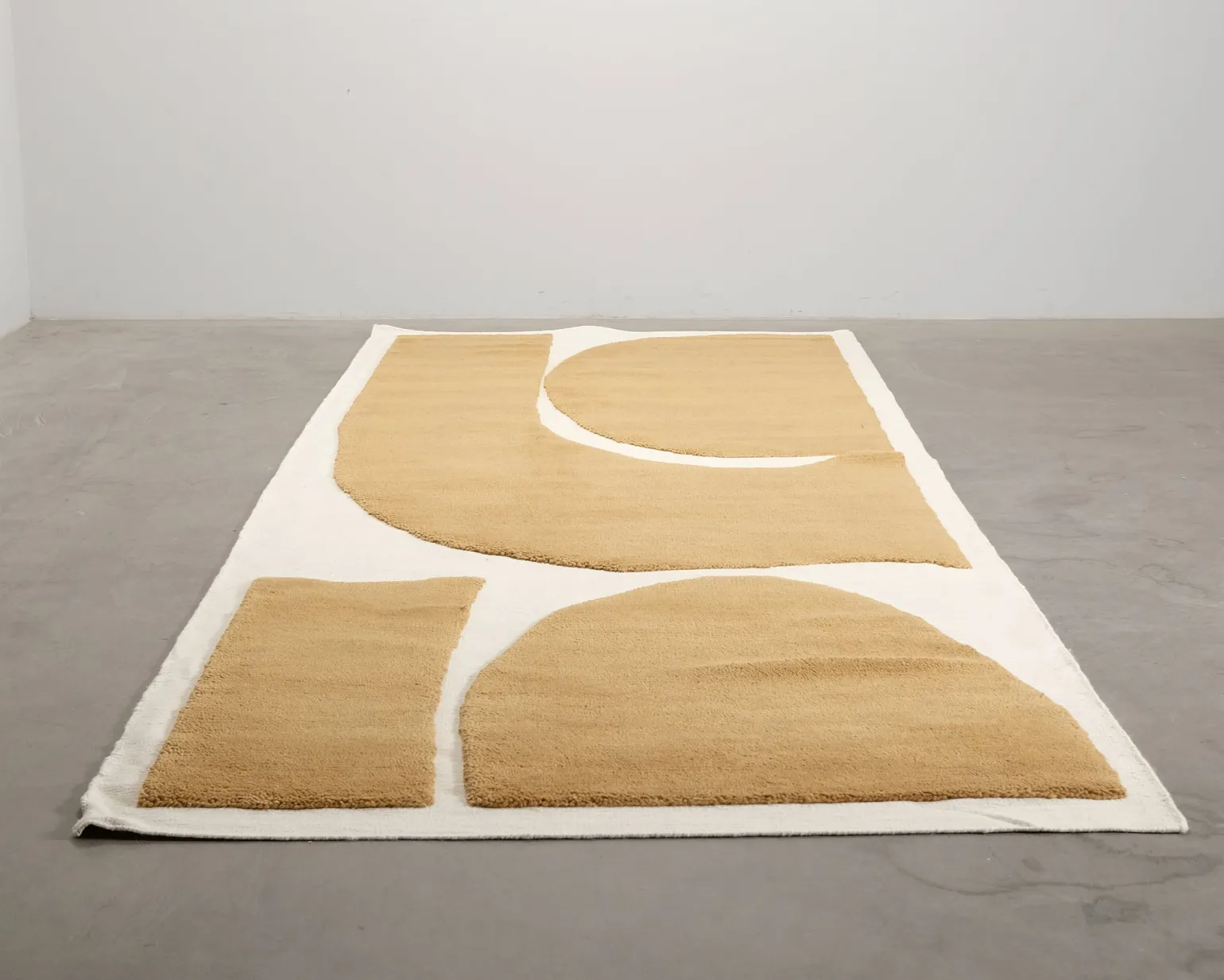 Layered Gotland ullmatta 175 x 490 cm Sunflower Yellow