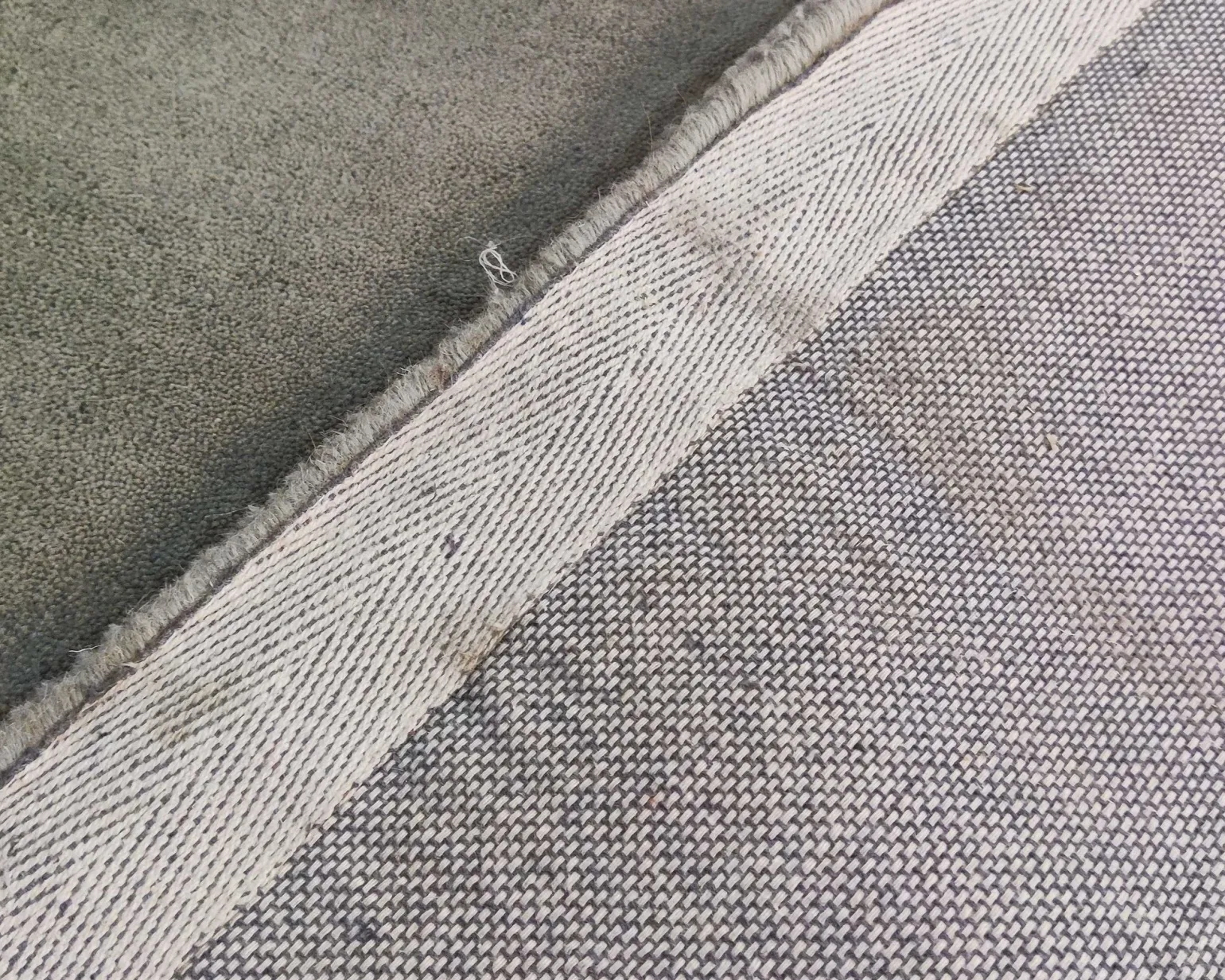 Layered Solid Wool matta 200 x 300 cm Sage