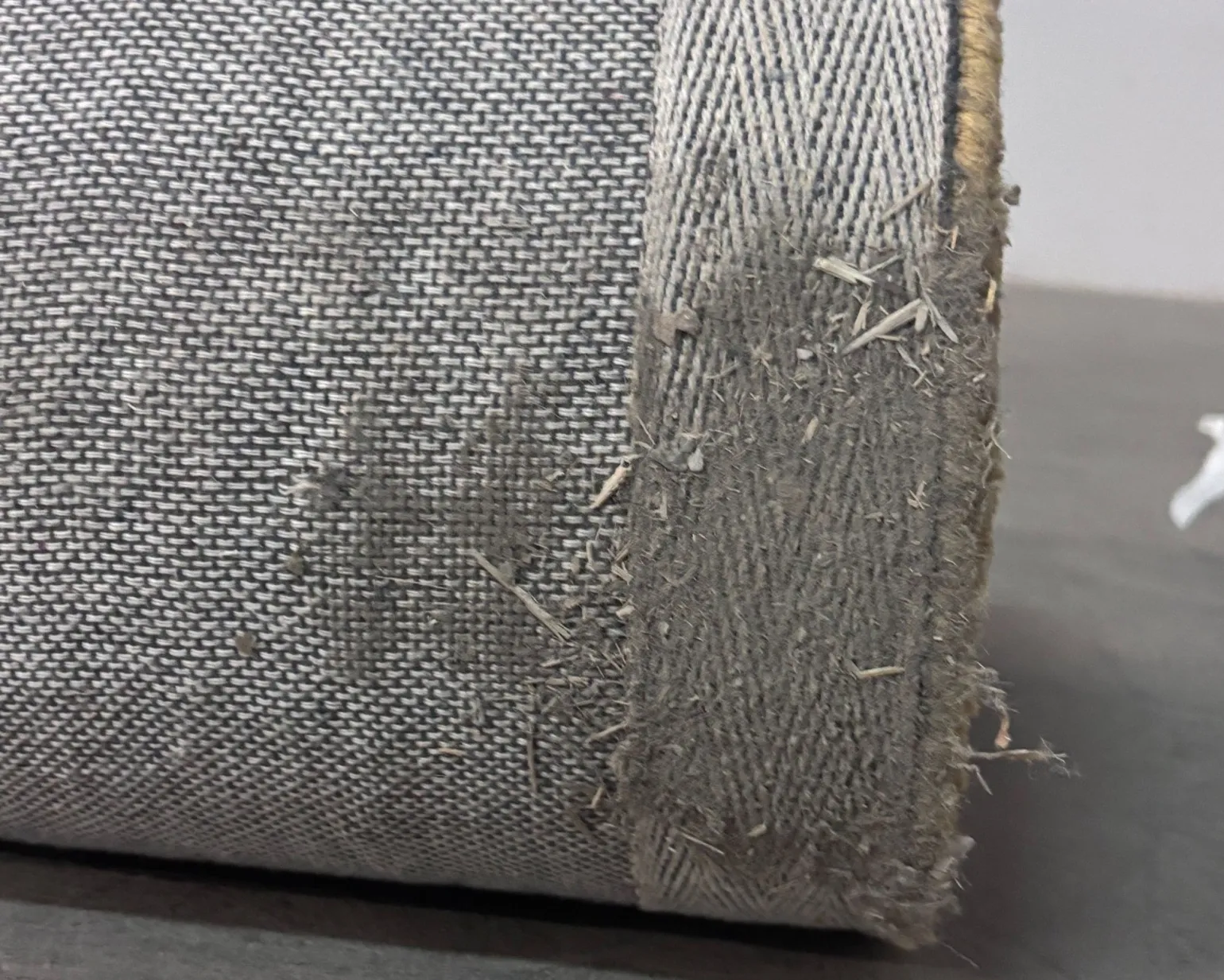 Layered Teklan Labyrinth ullmatta 180 x 270 cm Mulberry Sand