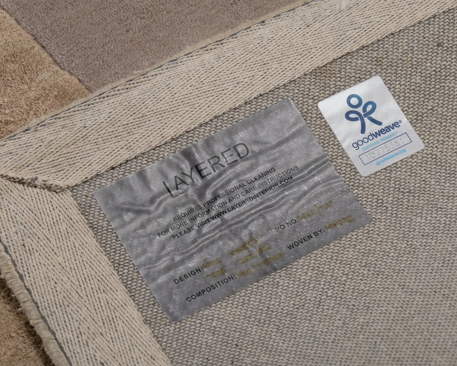 Layered Wool Border matta 350 x 450 cm True Greige