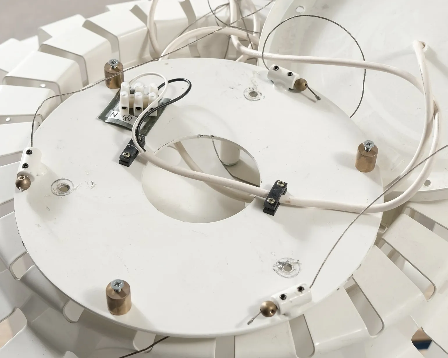 Lightyears Pallas pendellampa vit