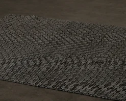 Linie Design Tile ullmatta 140 x 195 cm svartvit