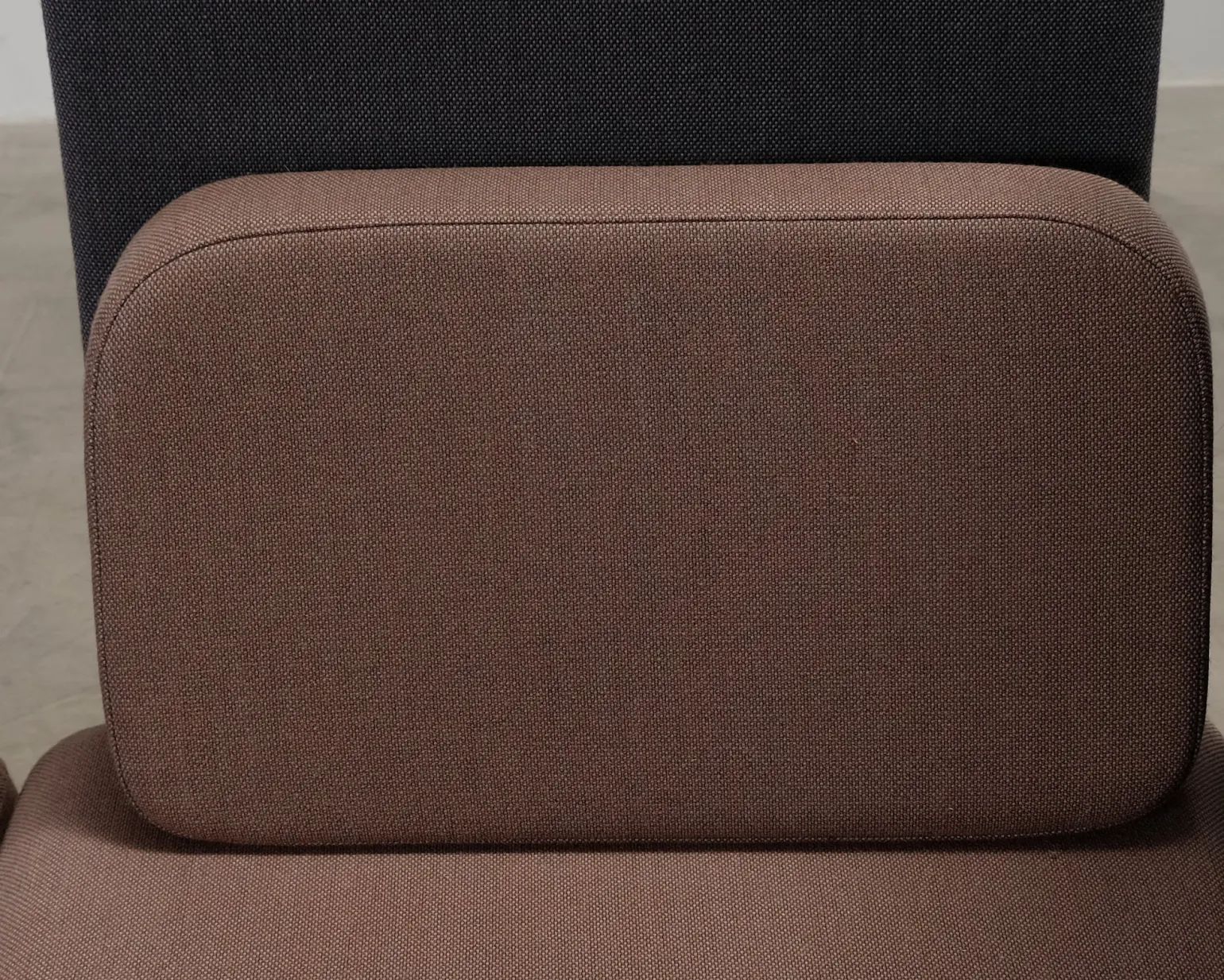 LoOok Industries 2-sits Area soffa brun / grå