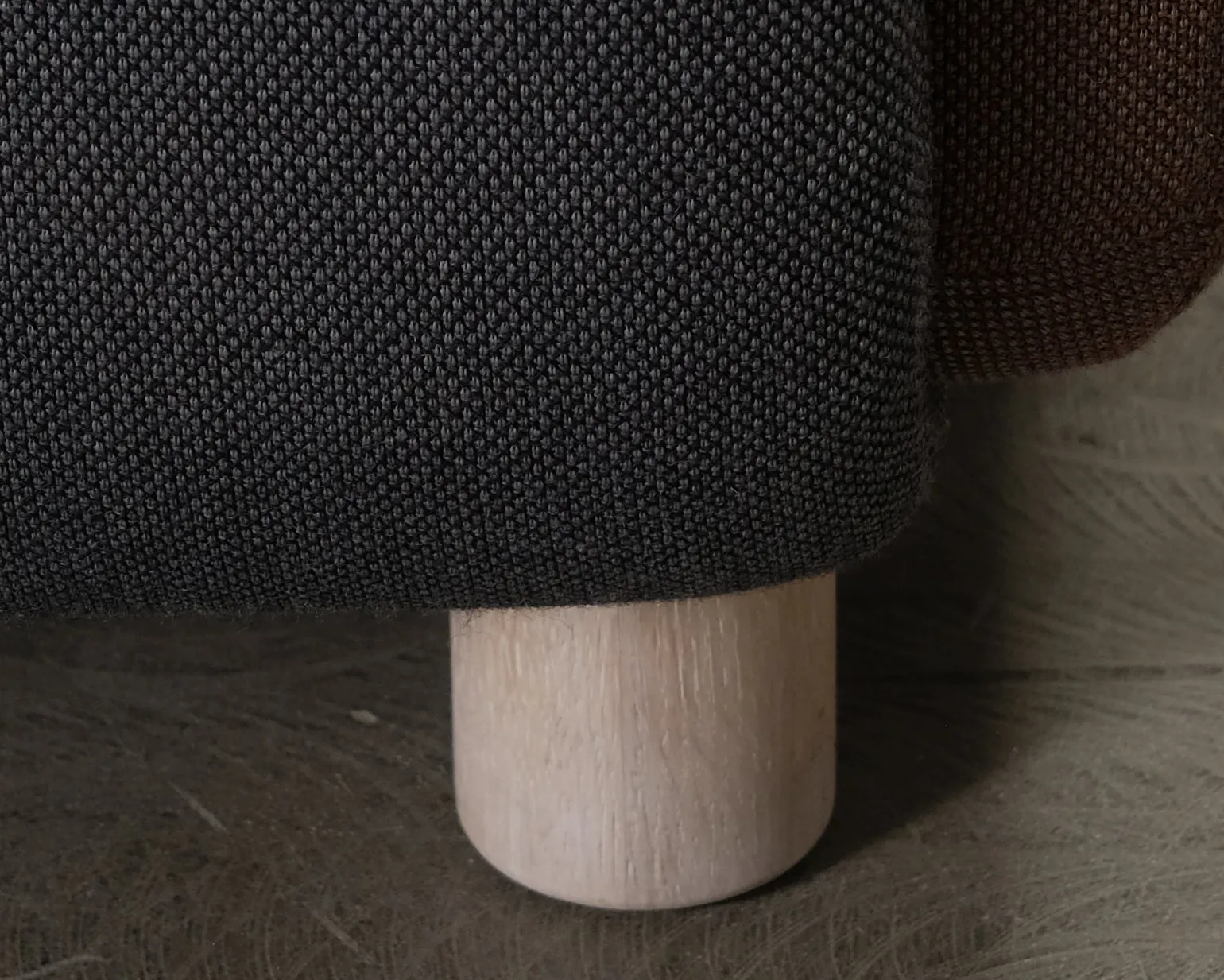 LoOok Industries 2-sits Area soffa brun / grå
