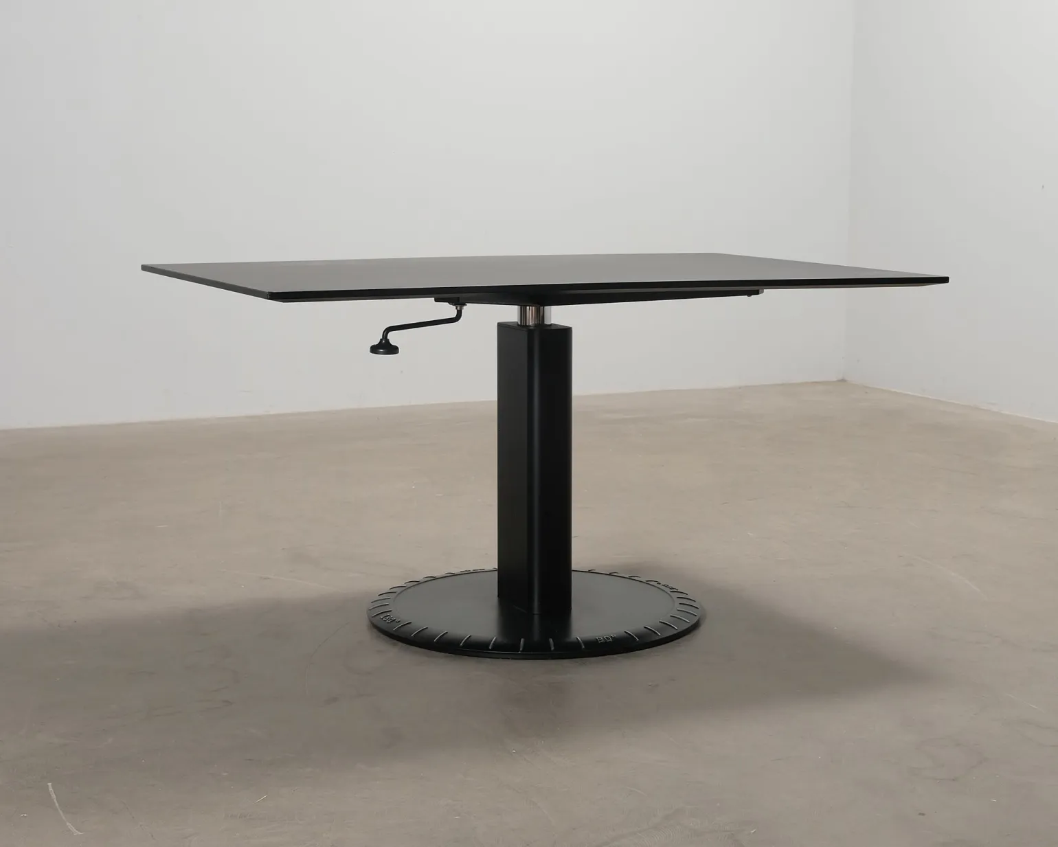 Magis 360° bord svart