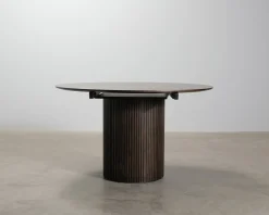 Mio Astrid matbord ø 136 cm mörkbrun