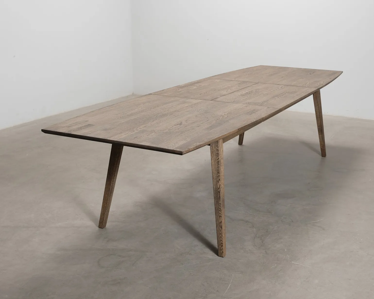 Mio Ekerö förlängningsbart matbord 230-320 cm ek