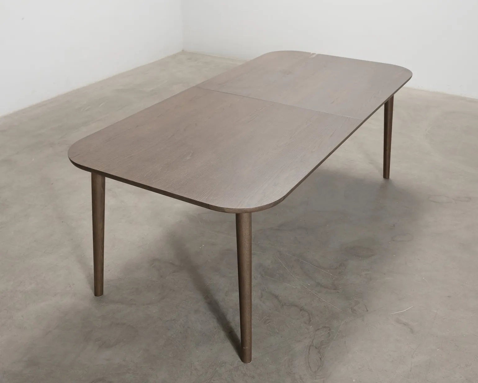 Mio Sixten förlängningsbart matbord 210-314 cm
