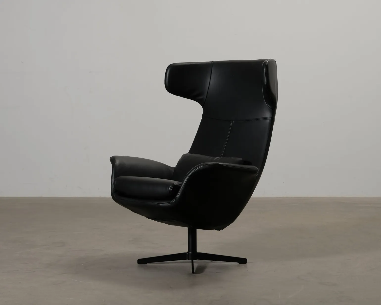 Mirasol Highback Fåtölj läder svart
