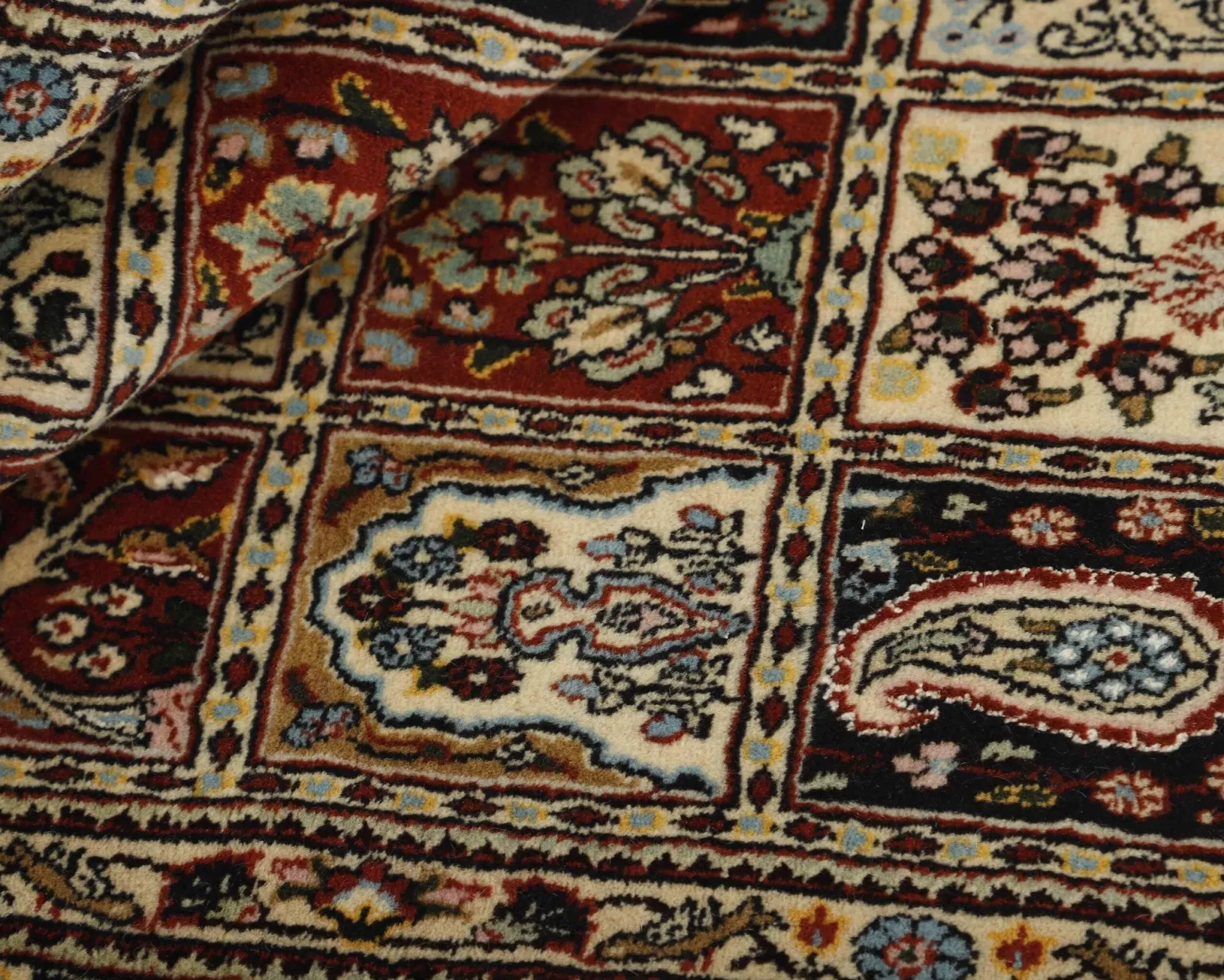 Moud Garden orientalisk matta 146 x 197 cm