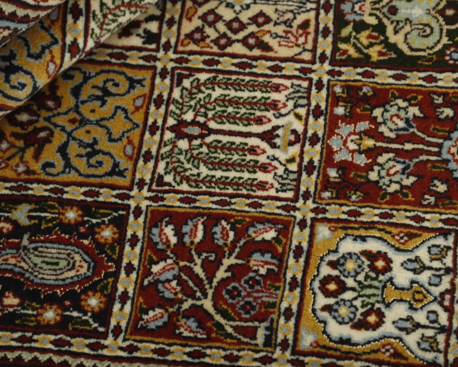 Moud Garden orientalisk matta 151 x 200 cm