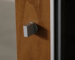 Musterring TV-bänk med vitrinskåp valnöt