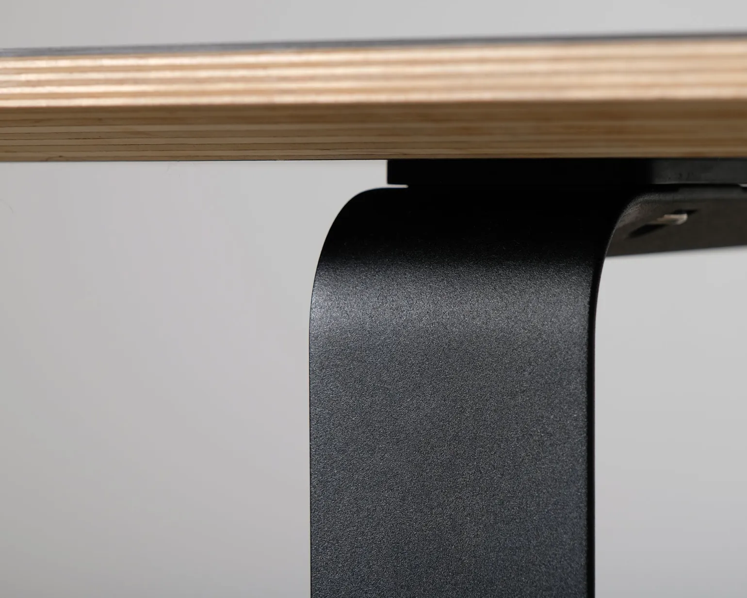 Muuto 70/70 bord svart