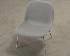 Muuto Fiber loungestol grå