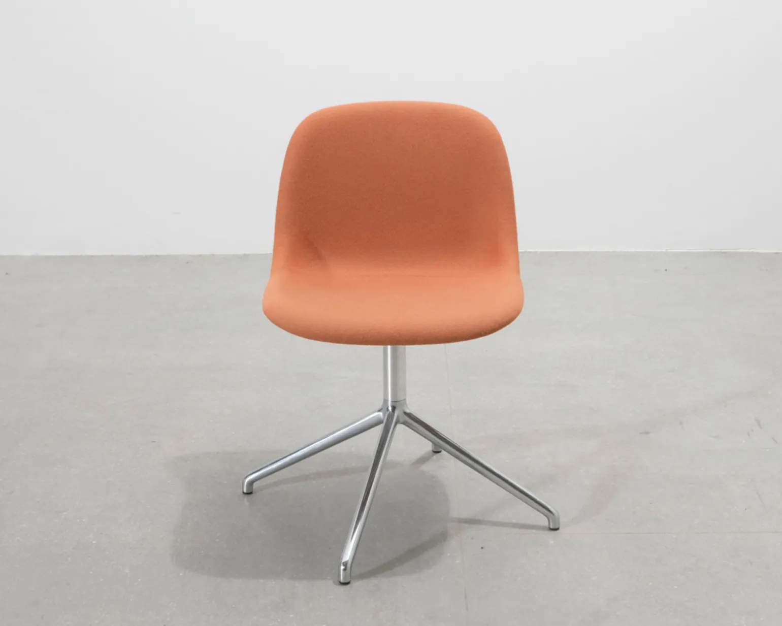 Muuto Fiber Side