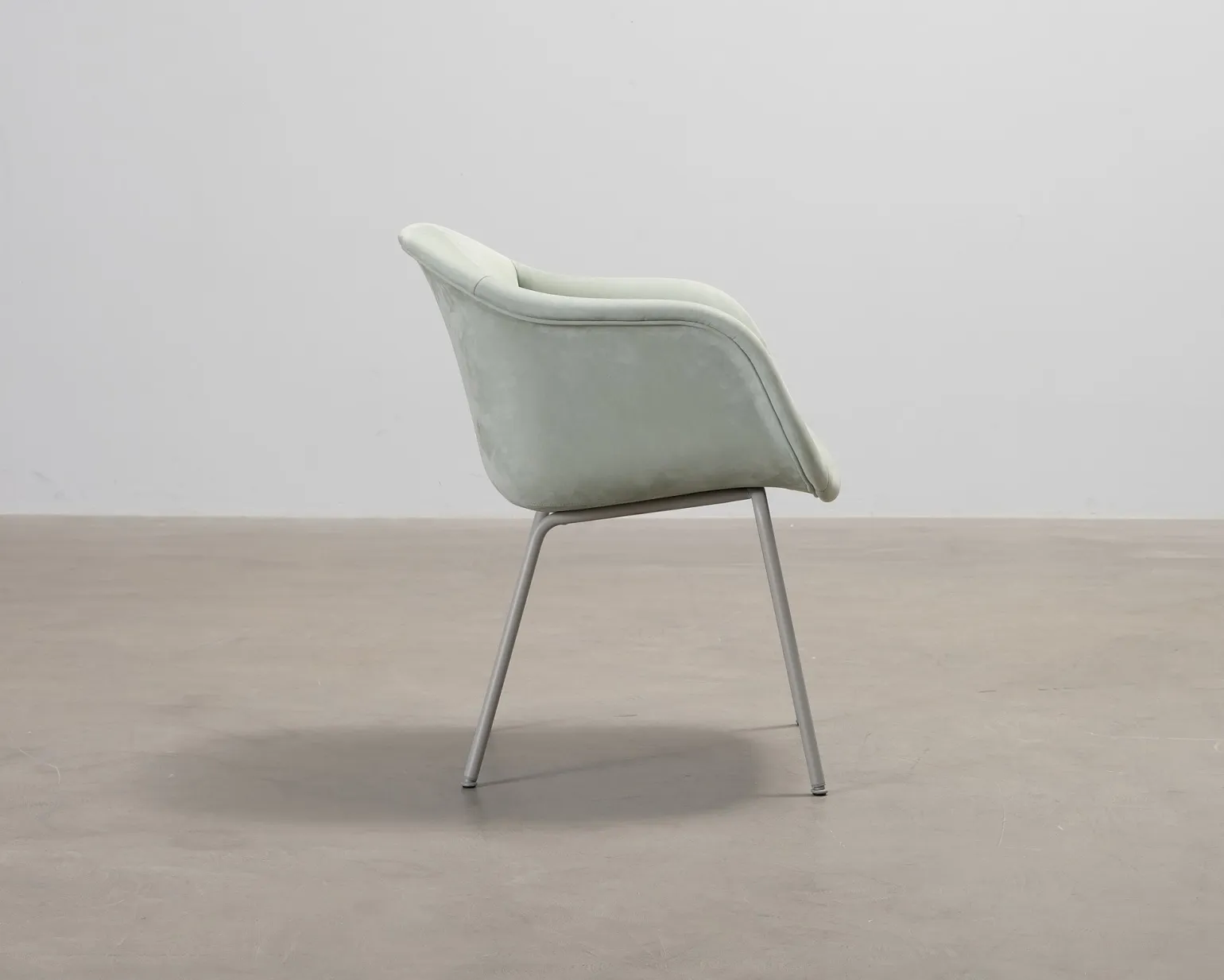 Muuto Fiber Soft Chair läderfåtölj grön