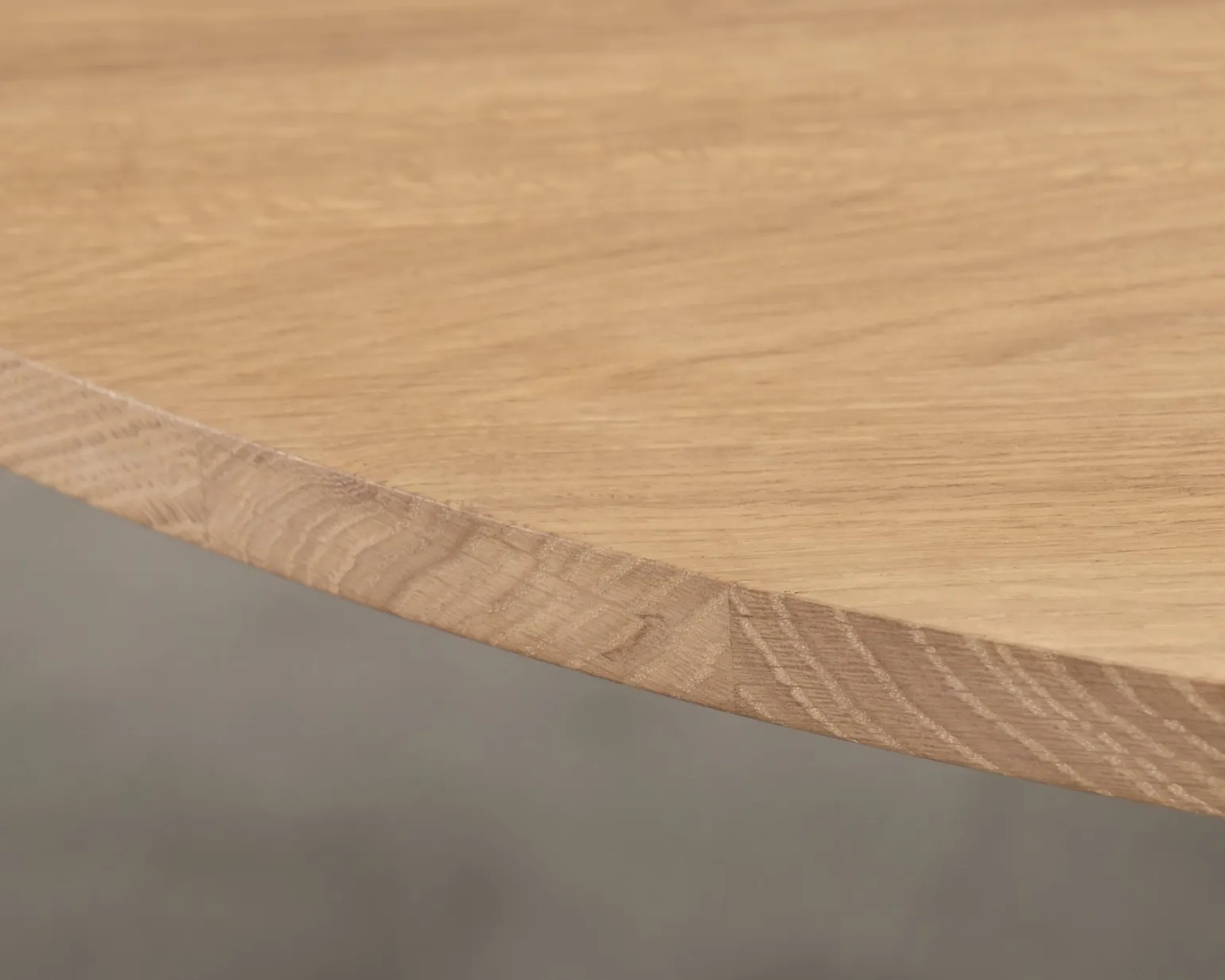 Muuto Midst matbord ø 120 cm oljad ek / grå