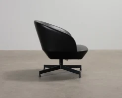 Muuto Oslo skinnfåtölj svart