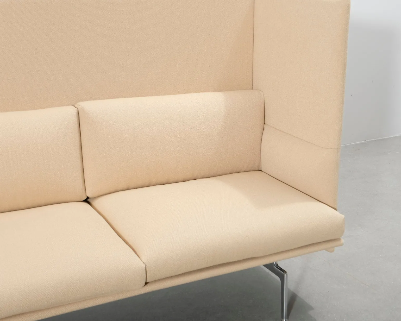 Muuto Outline Highback 2-sits soffa beige