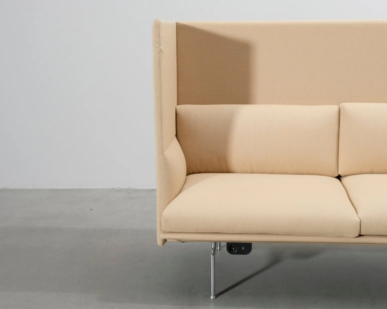 Muuto Outline Highback 2-sits soffa beige