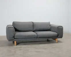 Muuto Rest 2-sits soffa grå