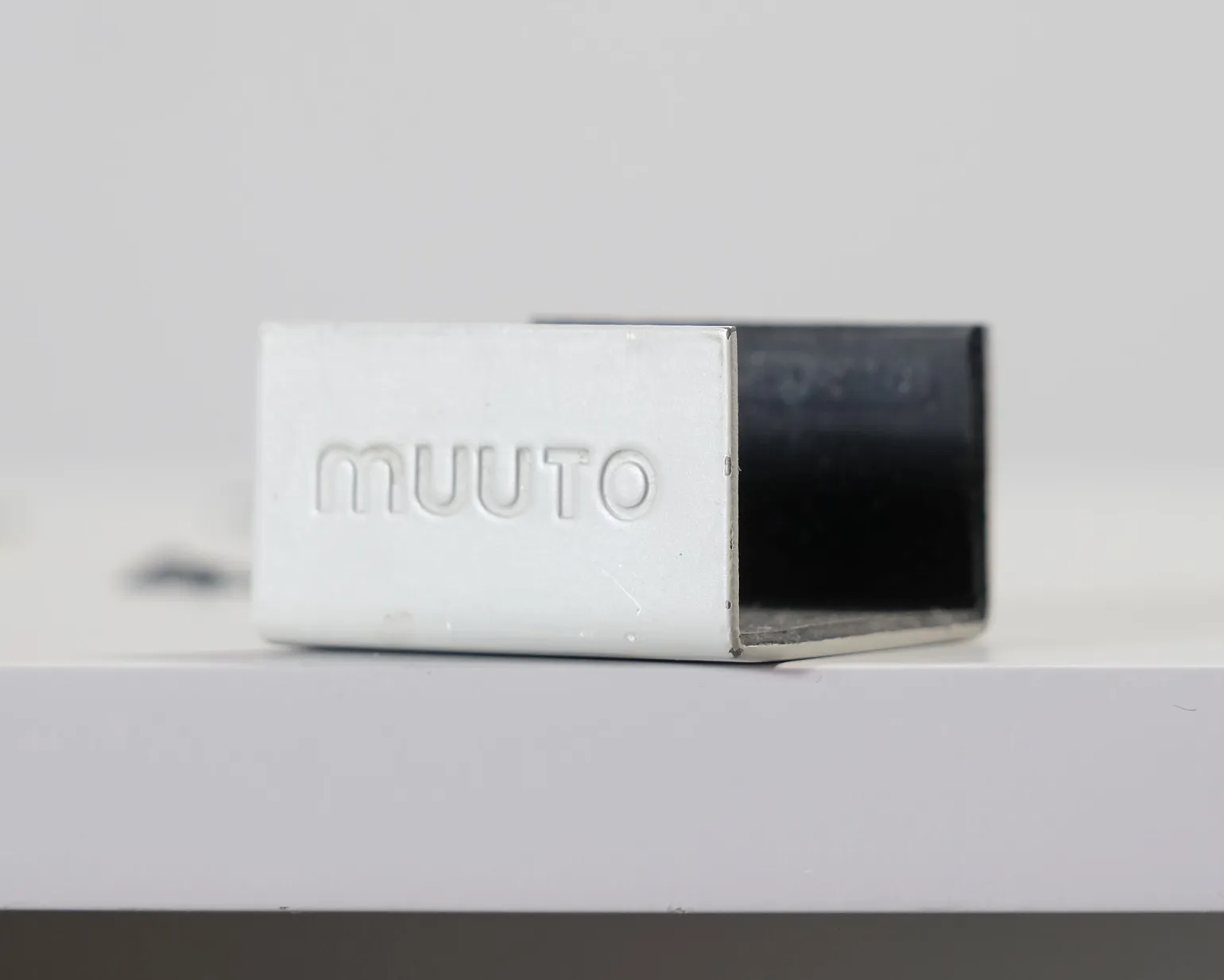 Muuto Stacked hyllmodul små, ljusgrå