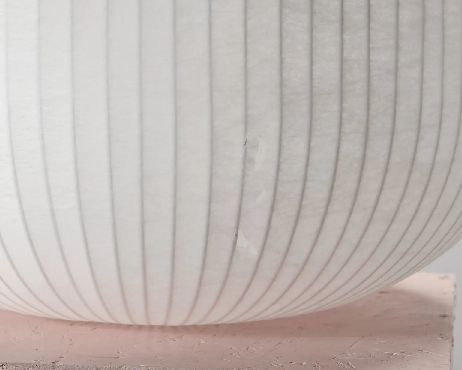 Muuto Strand Closed pendellampa ø 60 cm vit