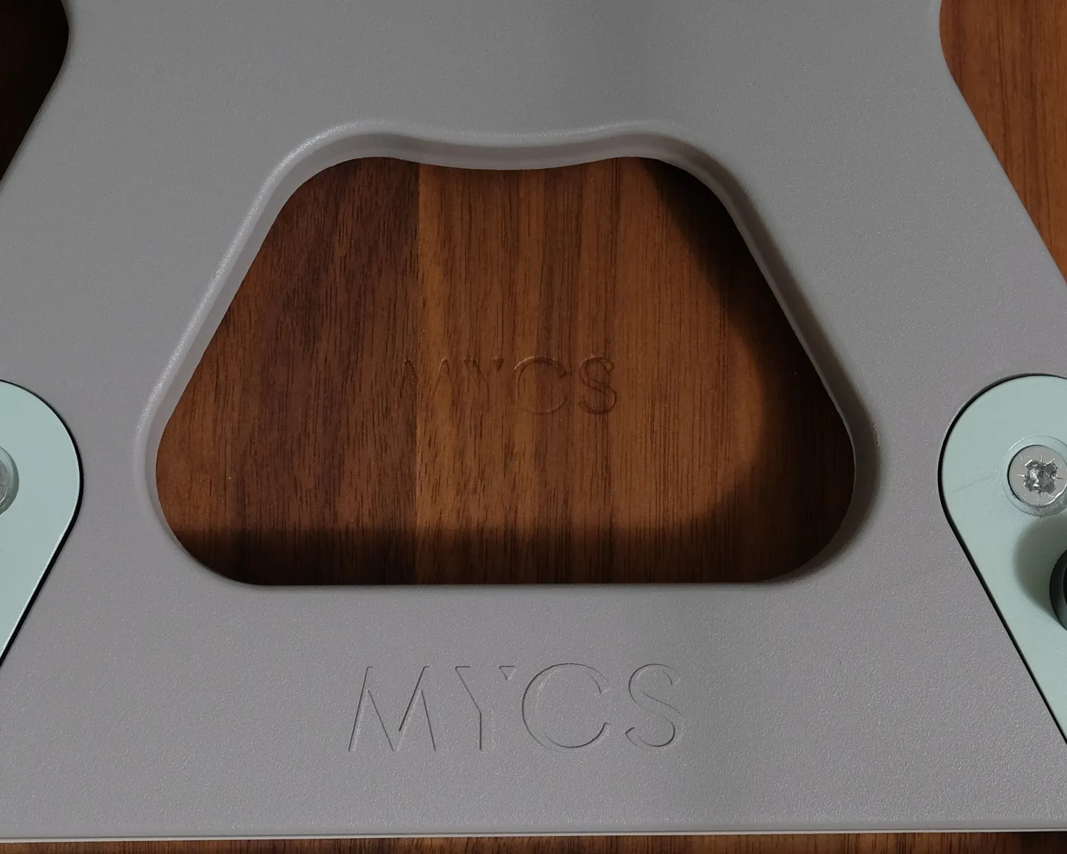 MYCS Chayr stol valnöt