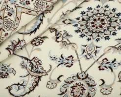 Nain 6 La orientalisk matta 208 x 303 cm
