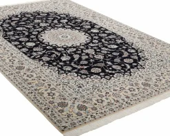 Nain 6 La orientalisk matta 210 x 311 cm