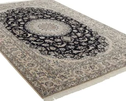 Nain 6 La orientalisk matta 209 x 307 cm