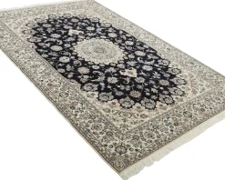 Nain 6 La orientalisk matta 155 x 240 cm