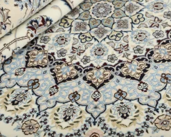 Nain 6 La orientalisk matta 258 x 308 cm