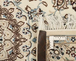 Nain 9 La orientalisk matta 115 x 178 cm