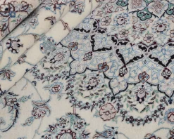 Nain 6 La orientalisk matta 241 x 340 cm
