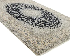 Nain 9 La orientalisk matta 297 x 407 cm