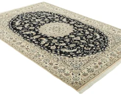 Nain 9 La orientalisk matta 155 x 249 cm
