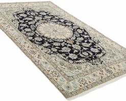 Nain 9 La orientalisk matta 154 x 241 cm