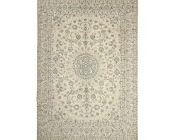 Nain 9 La orientalisk matta 250 x 367 cm
