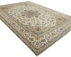 Nain 9 La orientalisk matta 255 x 386 cm