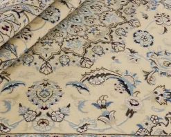 Nain 9 La orientalisk matta 196 x 302 cm