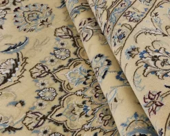 Nain 9 La orientalisk matta 196 x 302 cm