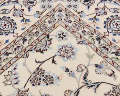 Nain 6 La orientalisk matta 205 x 252 cm