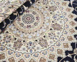Nain 6 La orientalisk matta 247 x 308 cm