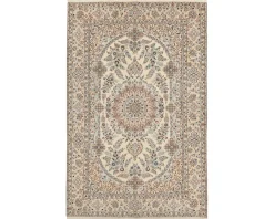 Nain 9 La orientalisk matta 198 x 304 cm