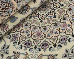 Nain 9 La orientalisk matta 202 x 292 cm