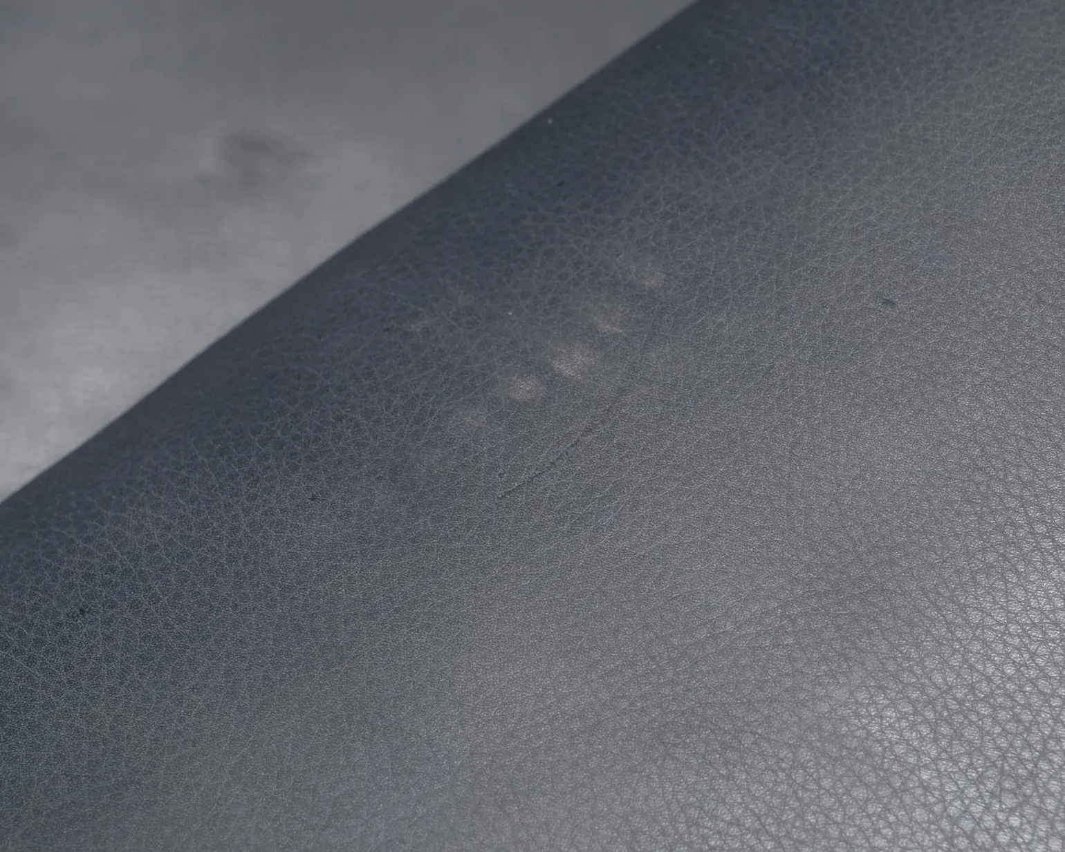 Natuzzi 2-sits skinnsoffa