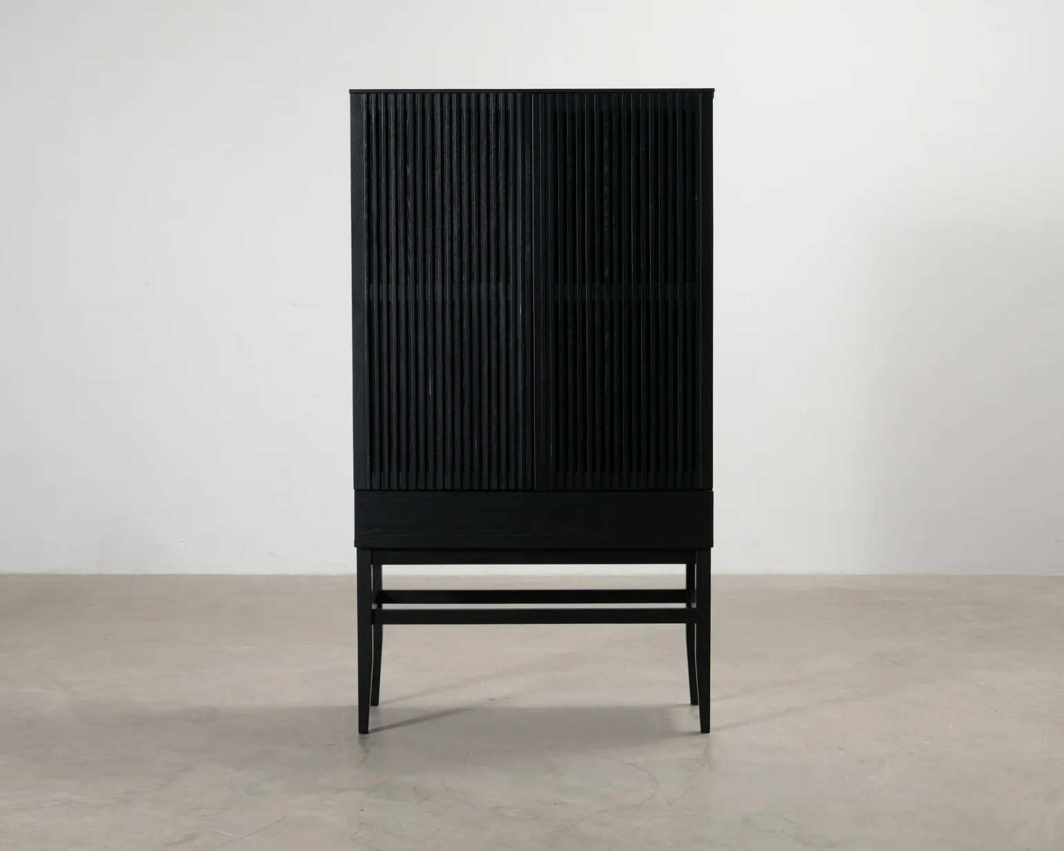 Nordic Furniture Group Gradino vitrinskåp