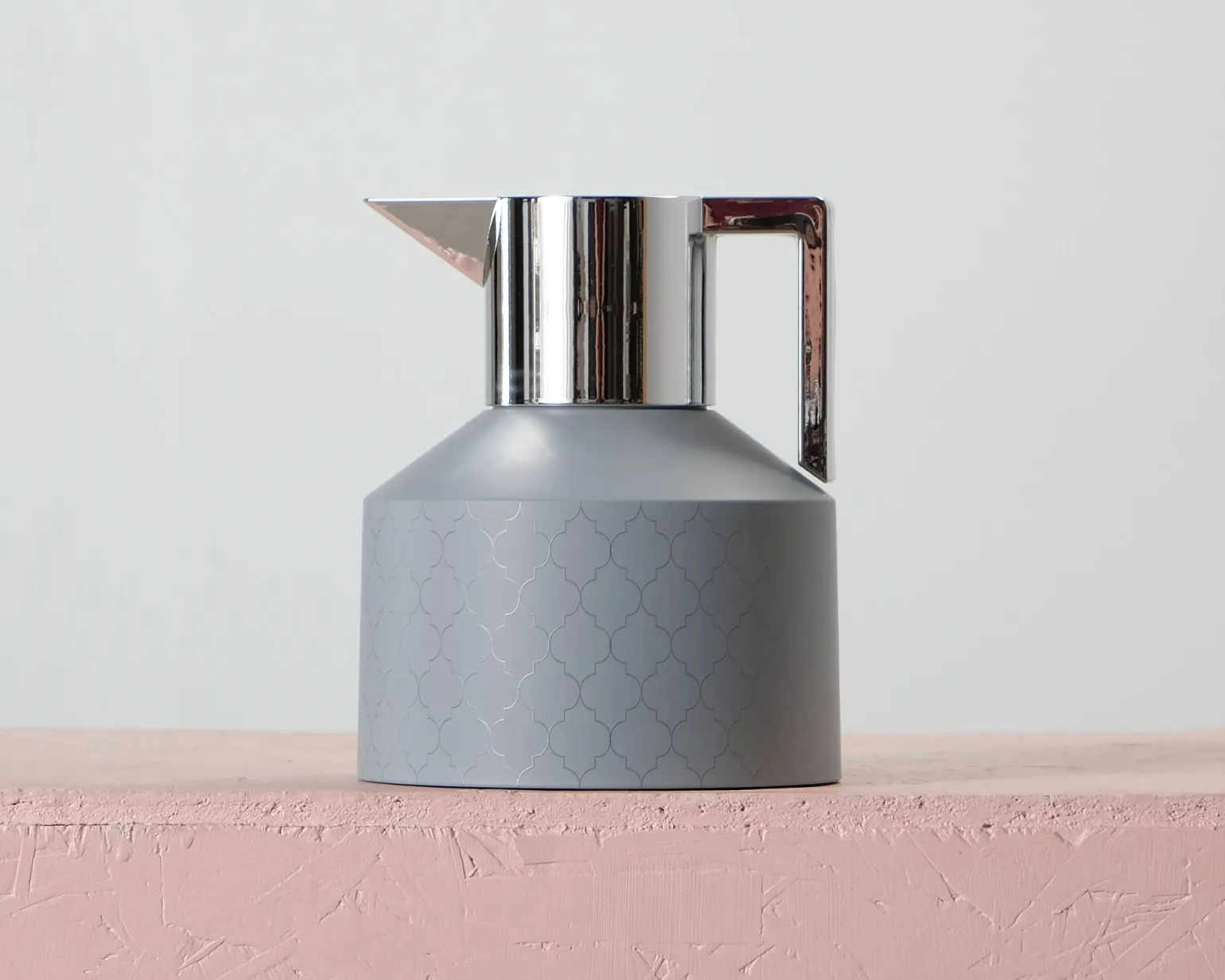 Normann Copenhagen Geo Vacuum Jug termoskanna 1l grå