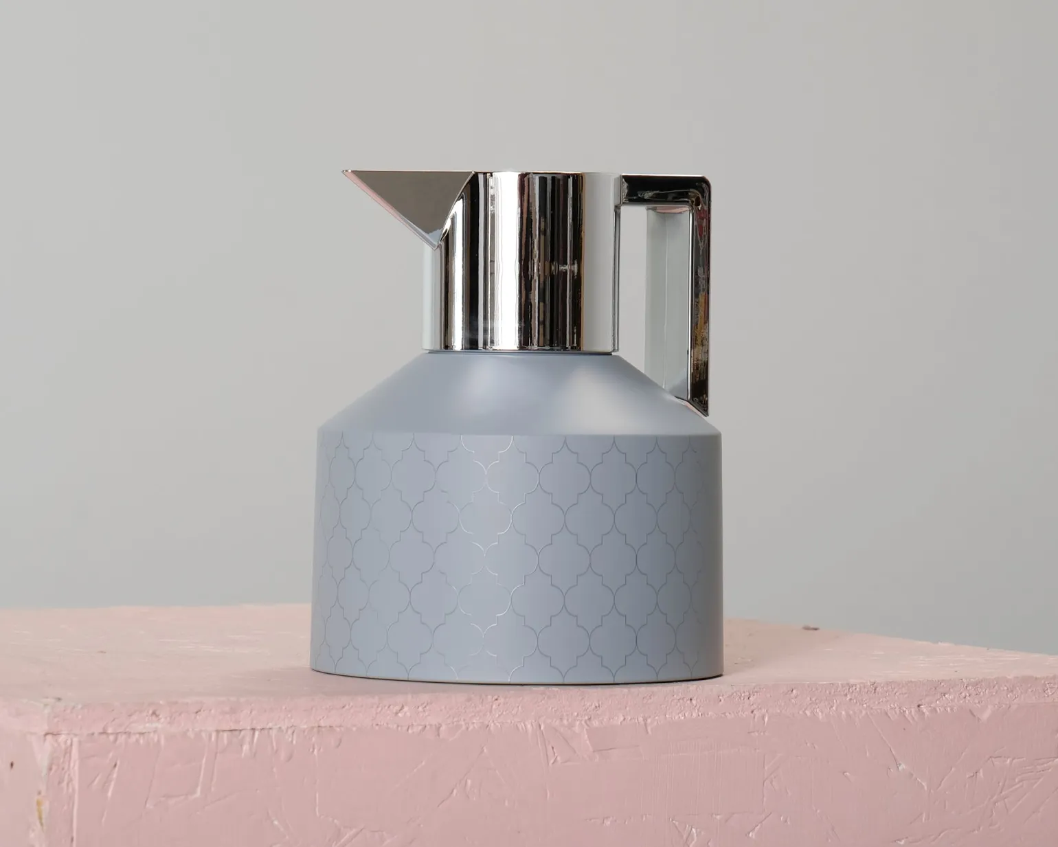 Normann Copenhagen Geo Vacuum Jug termoskanna 1l grå